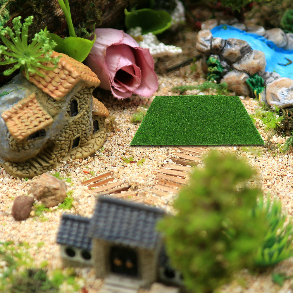Bonsai Garden Miniature - 16枚入りリアルな人工苔シート、DIYクラフト用フェイクモスシート、ミニチュアフェアリーガーデン、テラリウム、盆栽用